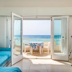 Fronte Mare - Waterfront Apartment